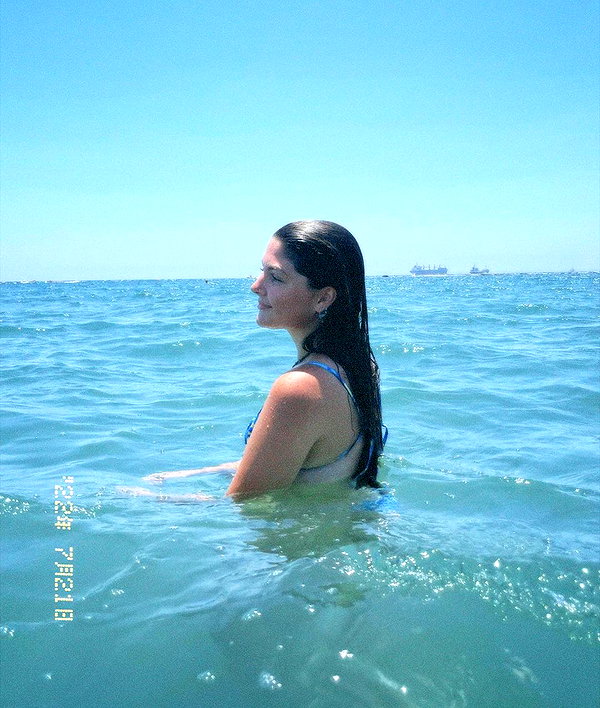 lian.gur instagram image archive image