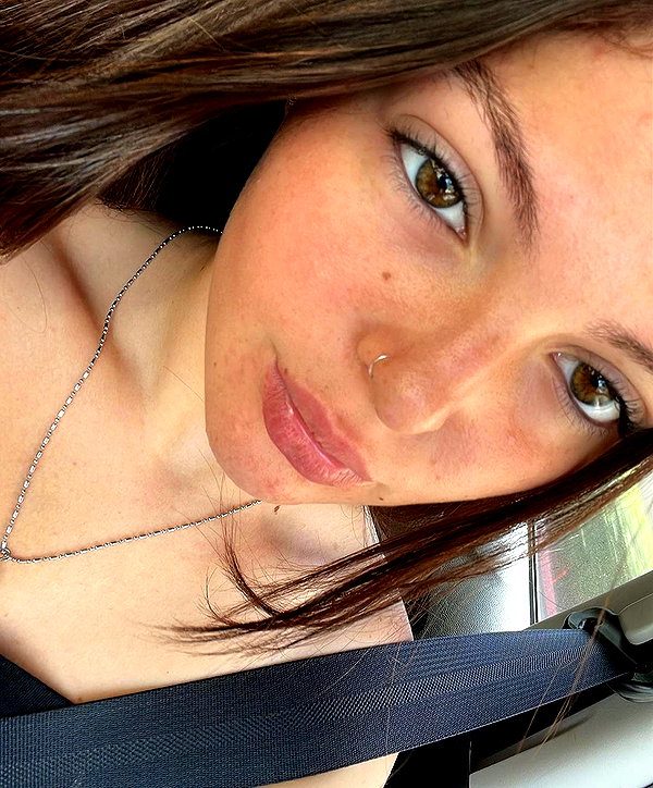lian.gur instagram image archive image