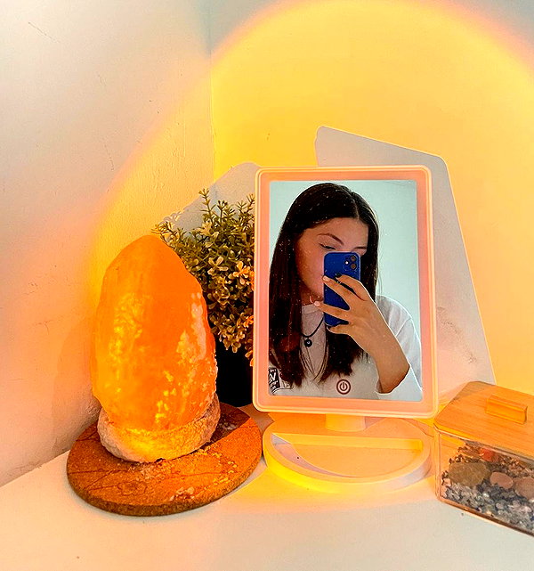 lian.gur instagram image archive image