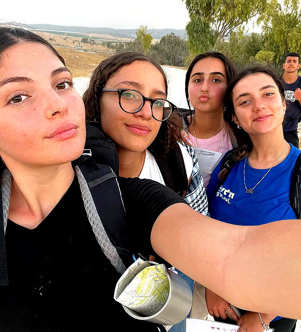 lian.gur instagram image archive image