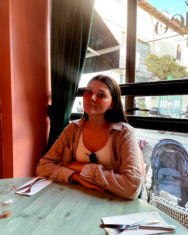lian.gur instagram image archive image