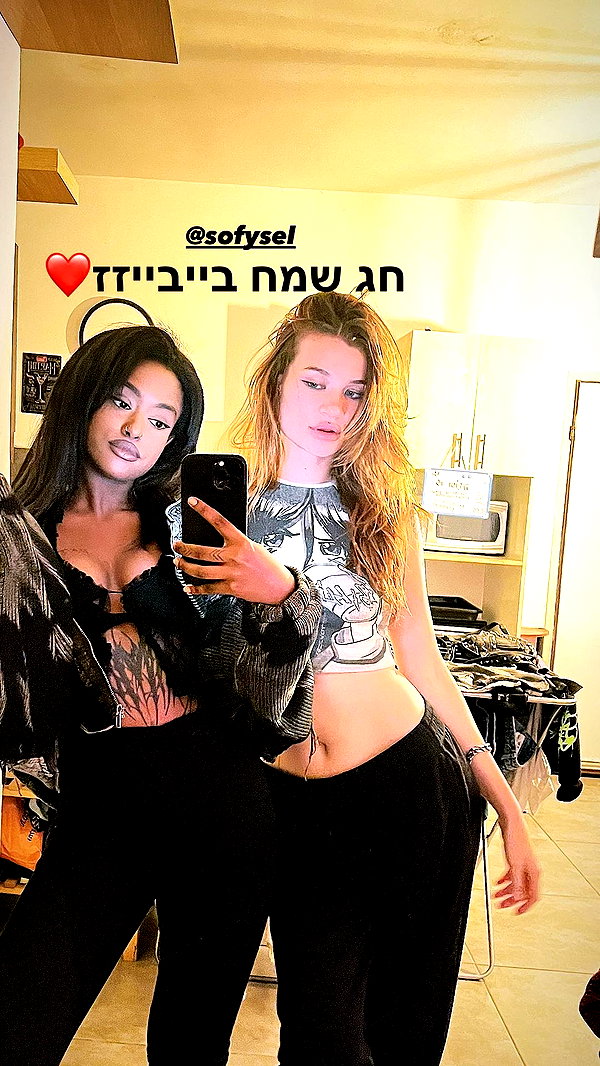 liiuuar instagram image archive image