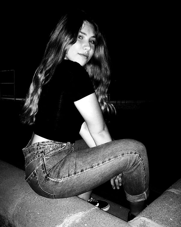 nnicole.gold instagram image archive image