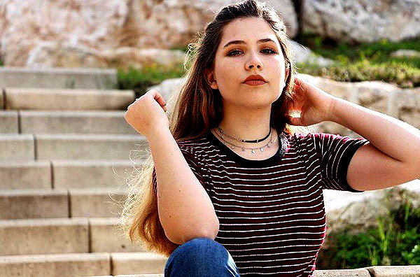 nnicole.gold instagram image archive image