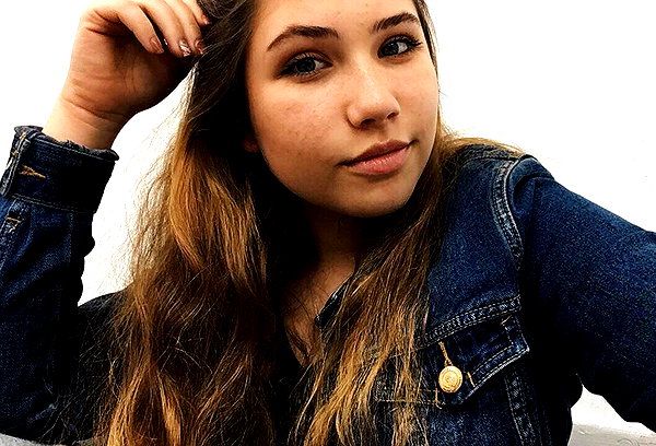 nnicole.gold instagram image archive image