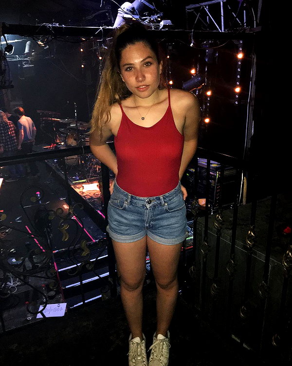 nnicole.gold instagram image archive image