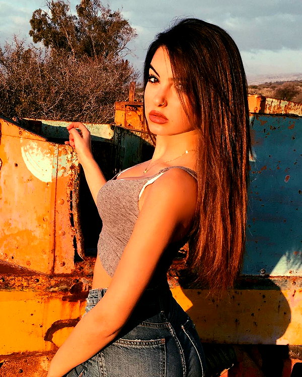 noam_alon1 instagram image archive image