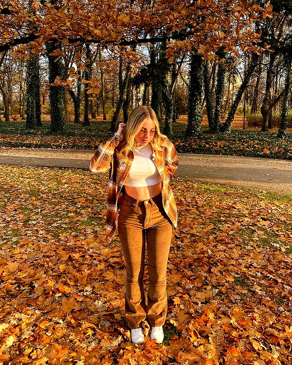 roni_ackerman instagram image archive image