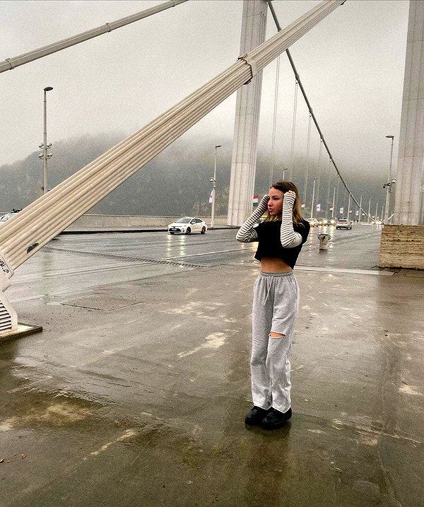 roni_ackerman instagram image archive image