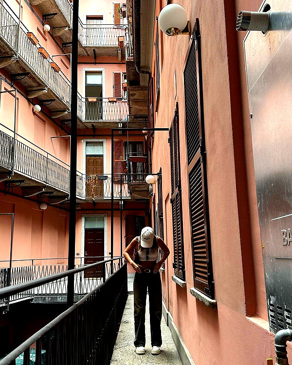 roni_ackerman instagram image archive image