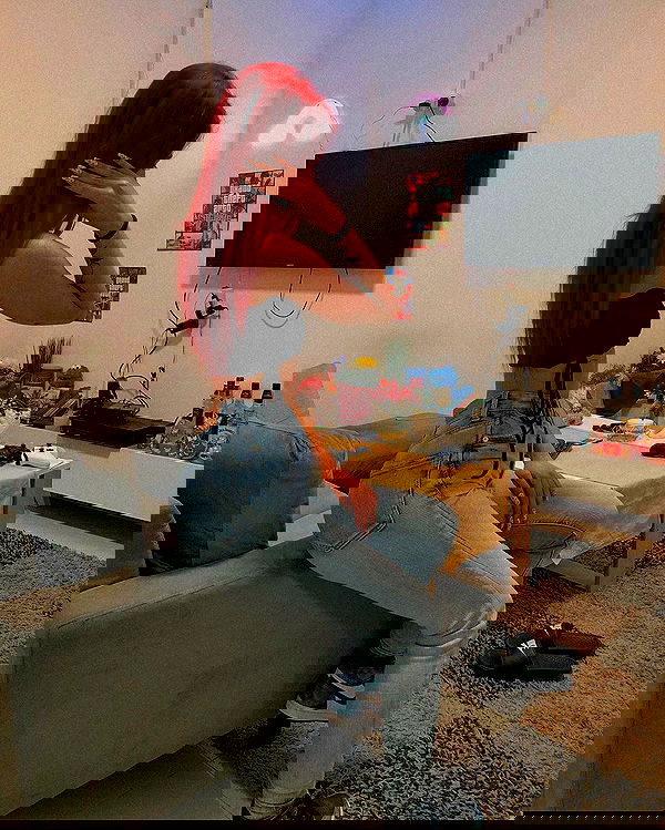 shanidahan7 image ~ Altpins