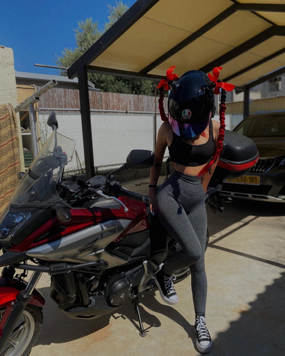 shanidahan7 instagram image archive image