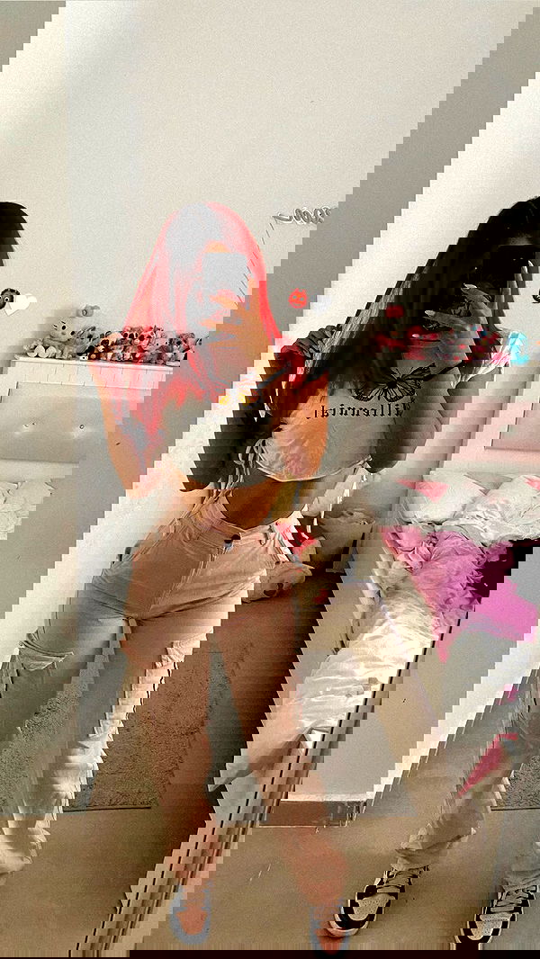 shanidahan7 image ~ Altpins