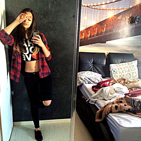 shir.moshe666 instagram image archive image