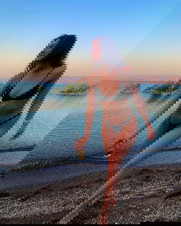 yasmin_kb yasmin_kb archive image