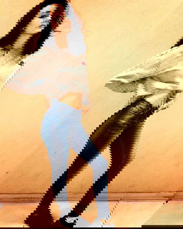 yasmin_kb yasmin_kb archive image