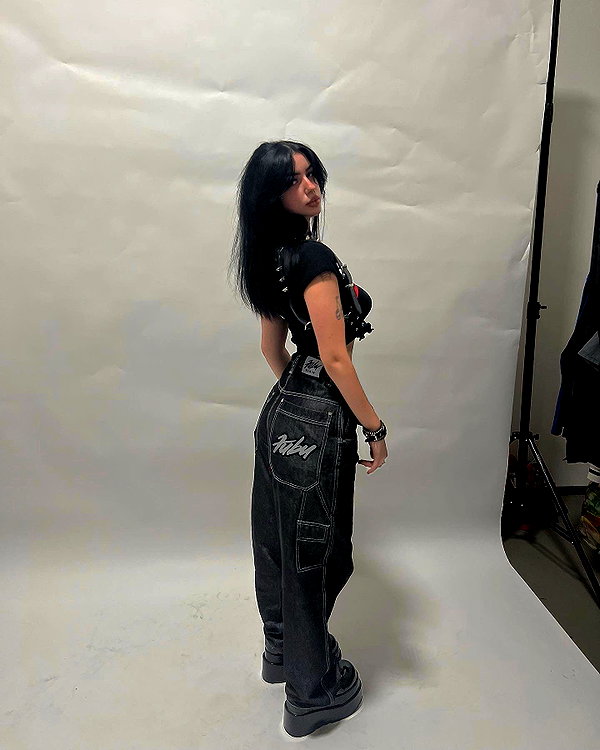 shawtysuzi instagram image archive image