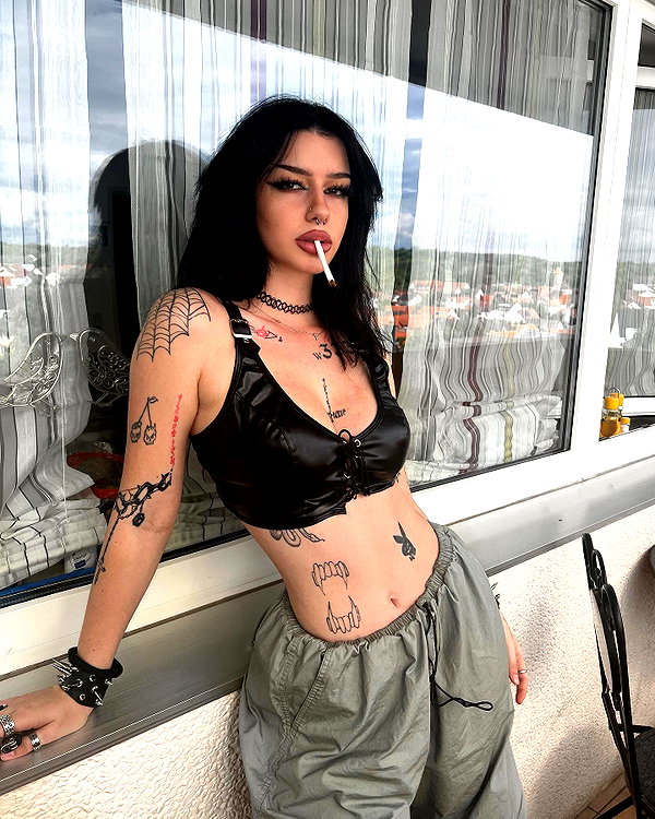 shawtysuzi instagram image archive image