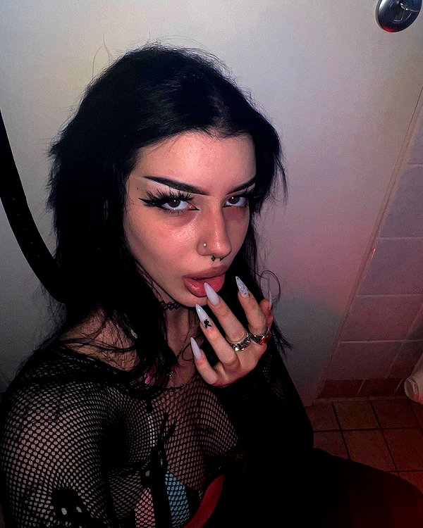 shawtysuzi instagram image archive image