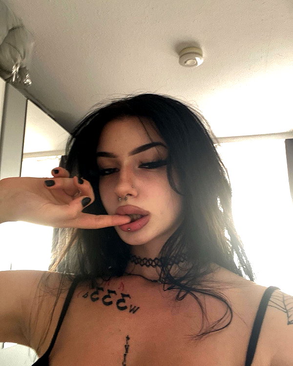 shawtysuzi instagram image archive image