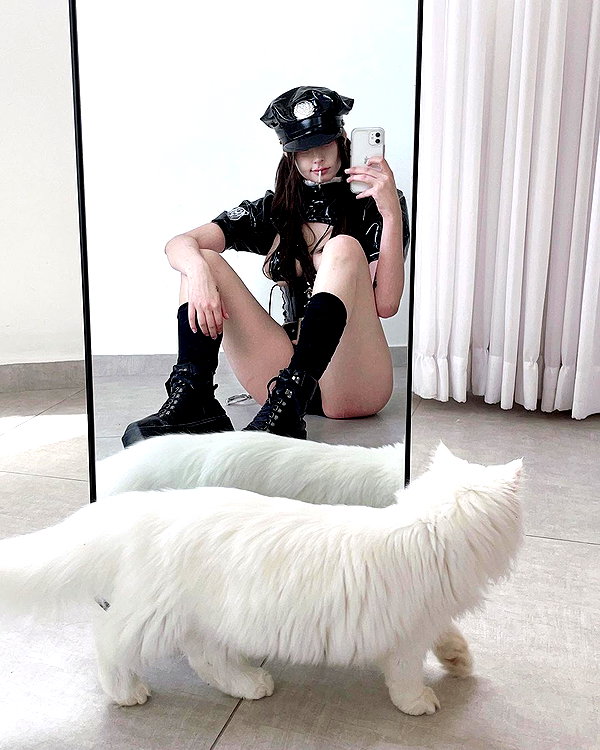 _yumii17 instagram image archive image