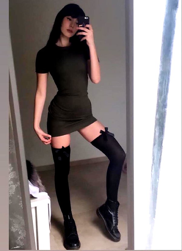 _yumii17 instagram image archive image