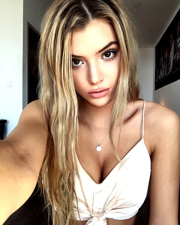 alissaviolet instagram image archive image