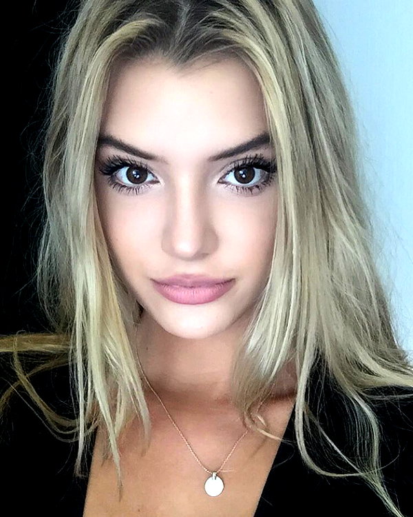 alissaviolet instagram image archive image