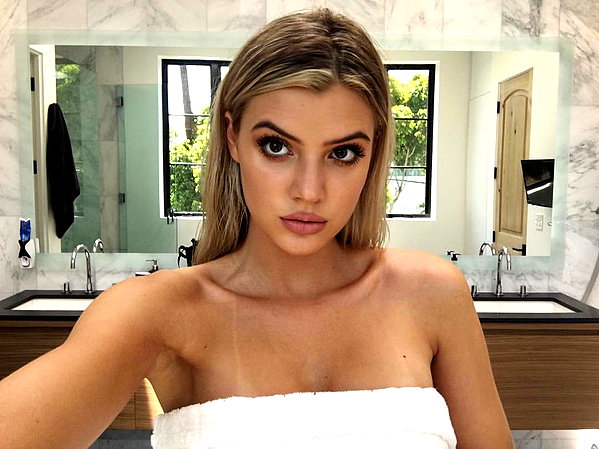 alissaviolet instagram image archive image