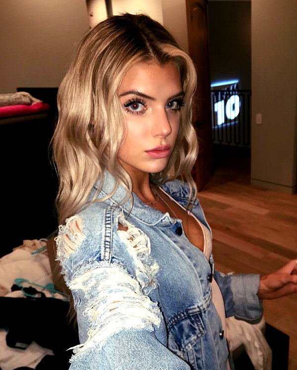 alissaviolet instagram image archive image