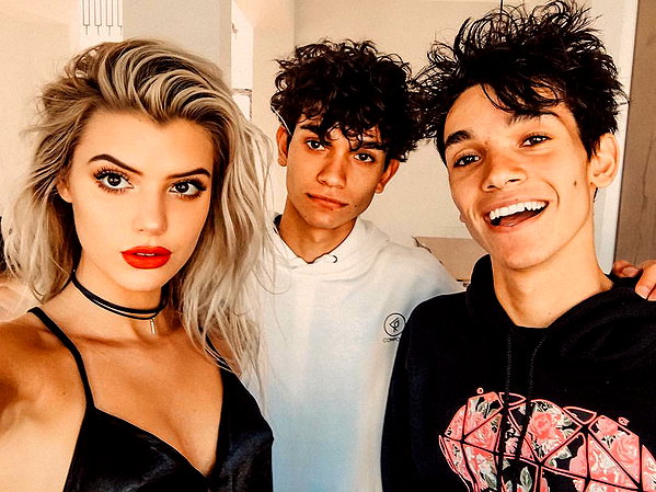 alissaviolet instagram image archive image