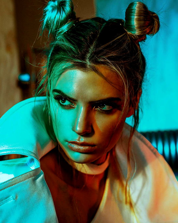 alissaviolet instagram image archive image