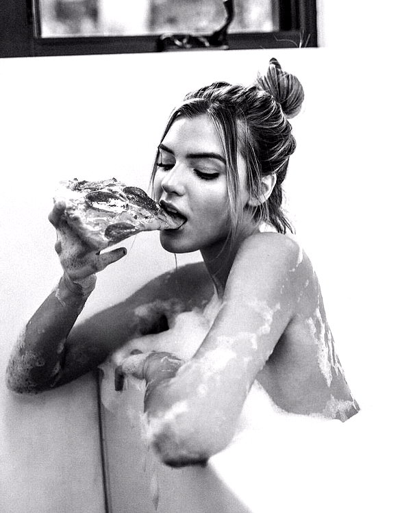 alissaviolet instagram image archive image