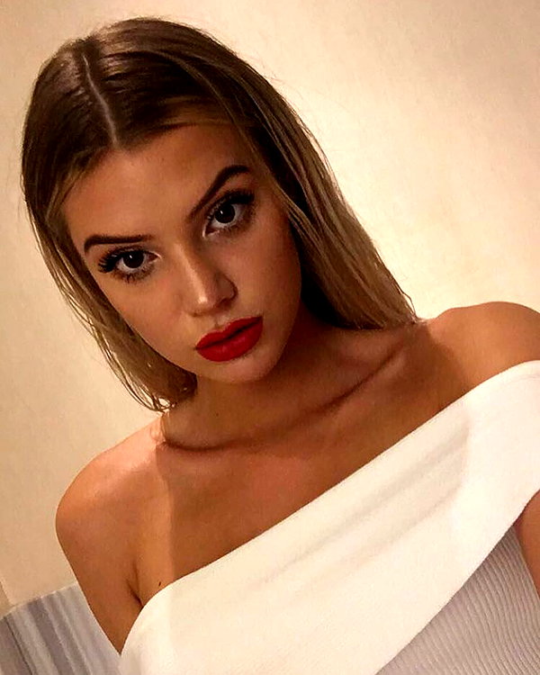 alissaviolet instagram image archive image