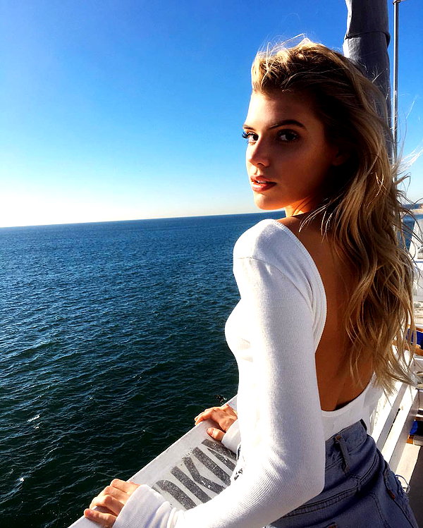 alissaviolet instagram image archive image