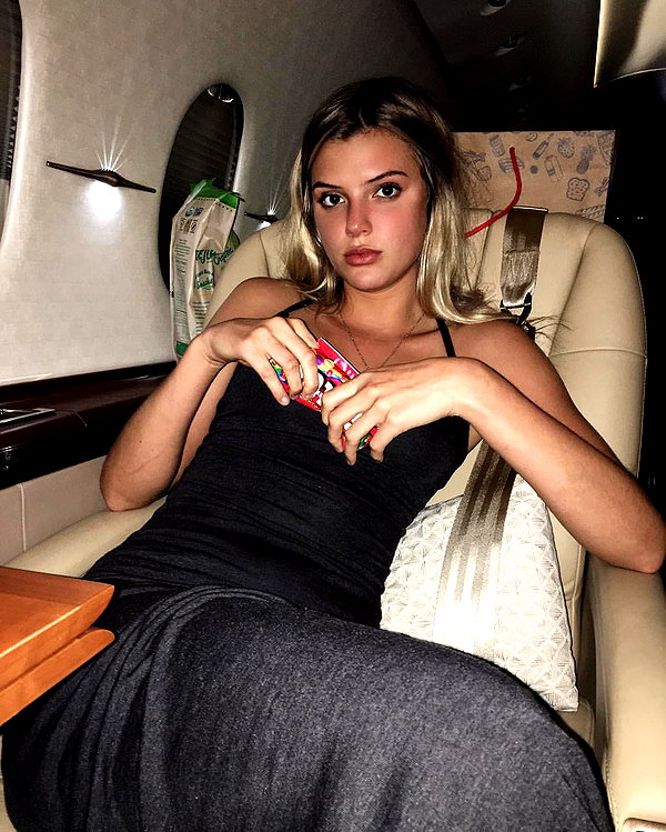 alissaviolet instagram image archive image