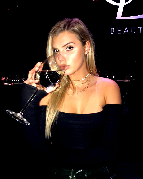 alissaviolet instagram image archive image