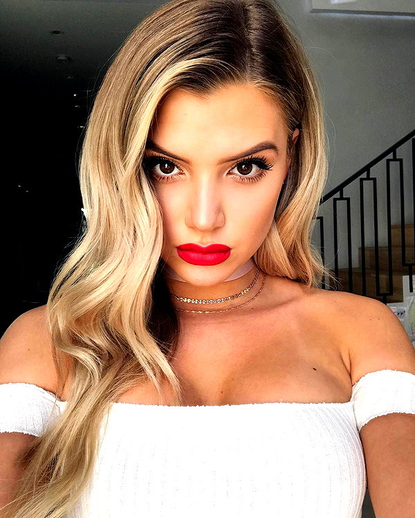 alissaviolet instagram image archive image