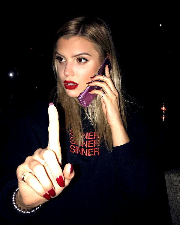 alissaviolet instagram image archive image