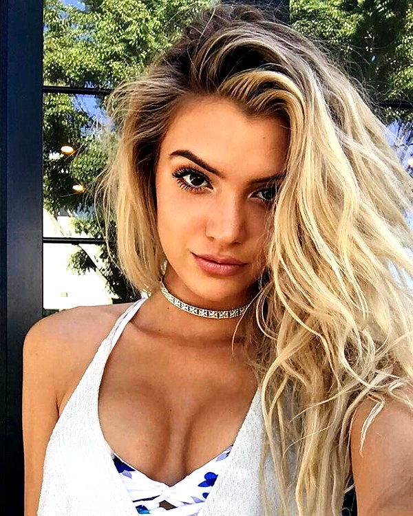 alissaviolet instagram image archive image