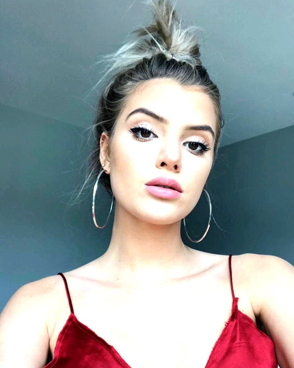 alissaviolet instagram image archive image