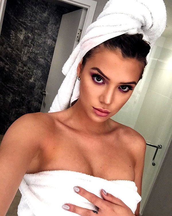 alissaviolet instagram image archive image