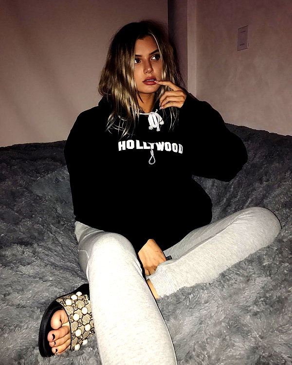 alissaviolet instagram image archive image
