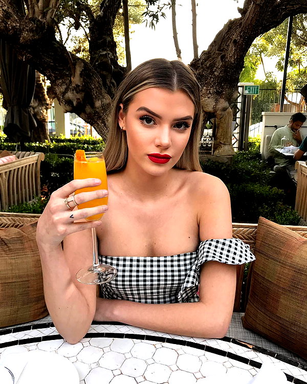 alissaviolet instagram image archive image