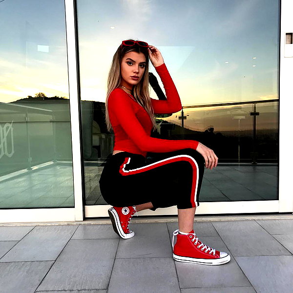 alissaviolet instagram image archive image