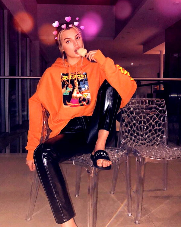alissaviolet instagram image archive image