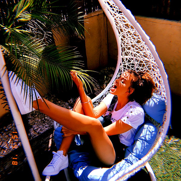 annazak12 instagram image archive image