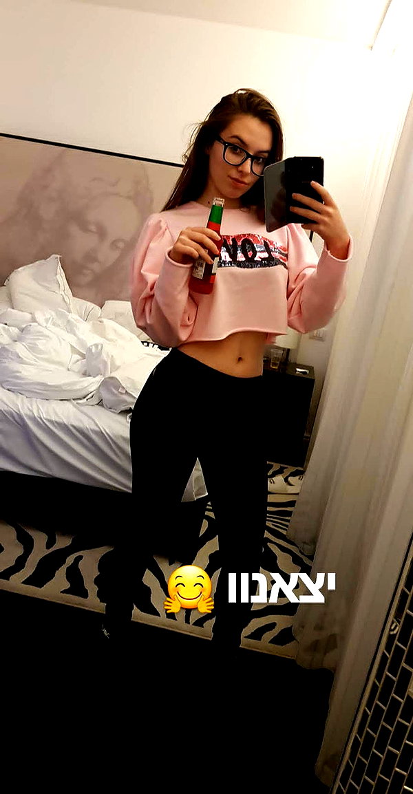 chen940 instagram image archive image