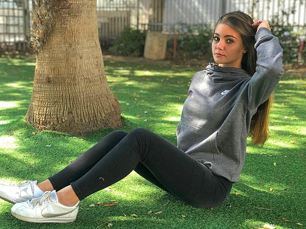 daniella_zeldis instagram image archive image