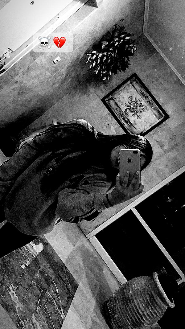 daniella_zeldis instagram image archive image